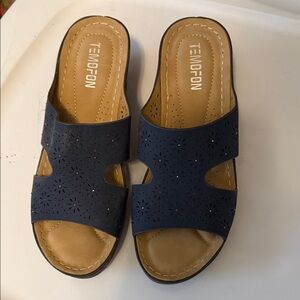 Women's Navy Slide Sandals, size 9